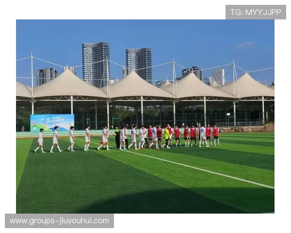 以足球训练为基础融合跑步技巧全面提升体能与竞技表现